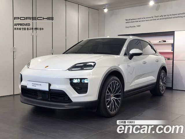 Porsche Macan Base — пробег 4 528 км — фото 1 из 5