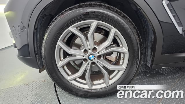 BMW X3 xDrive 20d — пробег 82 002 км — фото 5 из 5