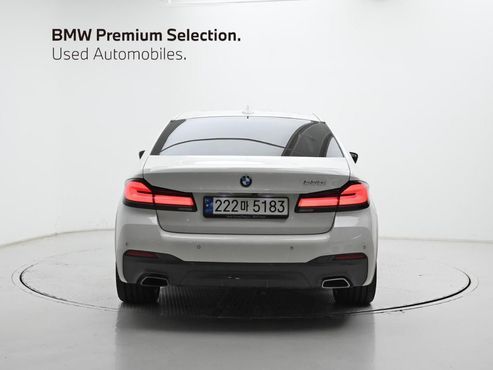 BMW 5-Series 530i M Sport Package — пробег 75 415 км — фото 4 из 5
