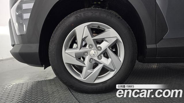 Hyundai Kona из Кореи Encar