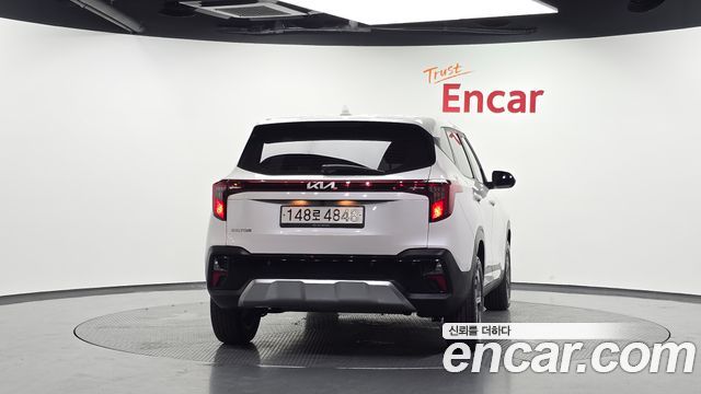 Kia Seltos из Кореи Encar