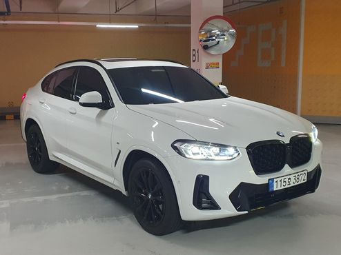 BMW X4 xDrive20i M Sports Pro — пробег 10 521 км — фото 2 из 5