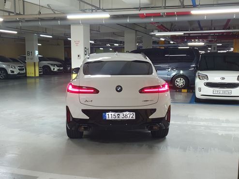 BMW X4 xDrive20i M Sports Pro — пробег 10 521 км — фото 5 из 5