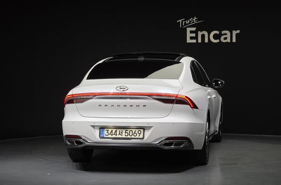 Hyundai Grandeur Calligraphy — пробег 153 527 км — фото 4 из 5