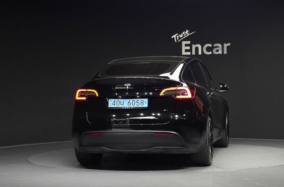 Tesla Model Y RWD — пробег 40 616 км — фото 4 из 5