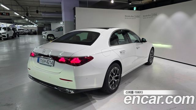 Mercedes-Benz E-Class из Кореи Encar