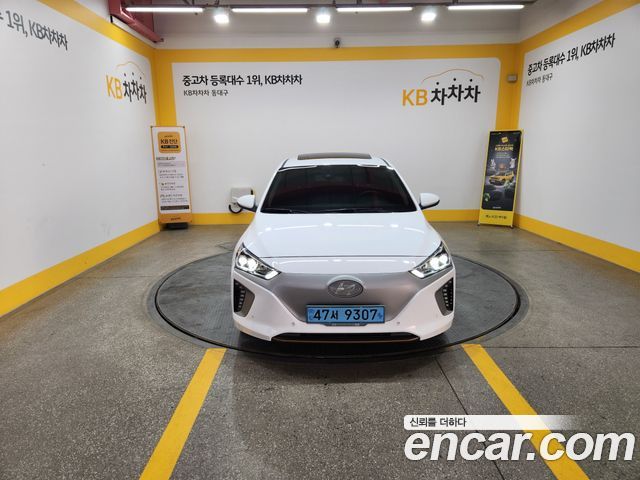 Hyundai Ioniq Q — пробег 110 886 км — фото 3 из 5