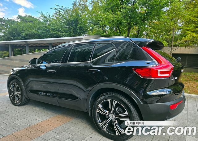 Volvo XC40 B4 Inscription — пробег 62 525 км — фото 4 из 5