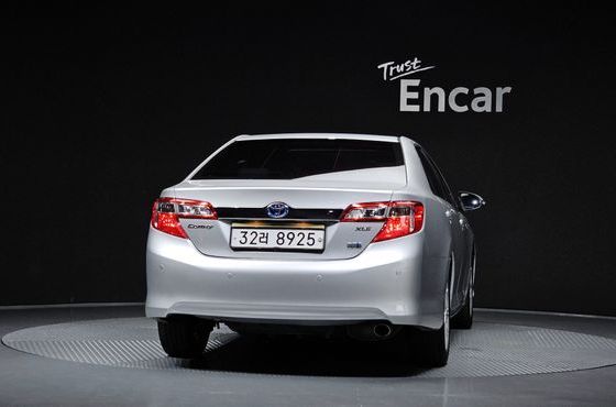 Toyota Camry Hybrid XLE — пробег 138 901 км — фото 4 из 5
