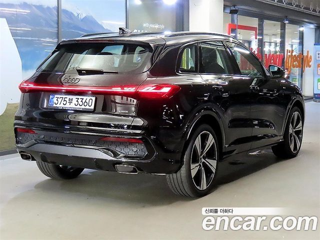 Audi Q5 45 TFSI Quattro S line — пробег 97 км — фото 4 из 5