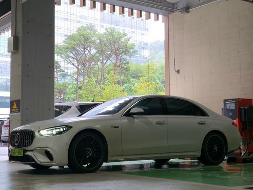 Mercedes-Benz S-Class AMG S63 E Performance 4MATIC — пробег 25 000 км — фото 4 из 5