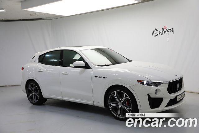 Maserati Levante 3.8 GTS AWD — пробег 59 935 км — фото 3 из 5