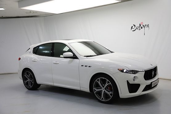 Maserati Levante 3.8 GTS AWD — пробег 59 935 км — фото 3 из 5