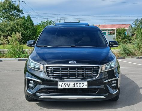 Kia Carnival 9-Seater Noblesse — пробег 184 778 км — фото 3 из 5