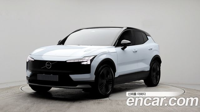 Volvo EX30 Performance Ultra — пробег 4 620 км — фото 1 из 5