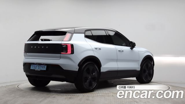 Volvo EX30 Performance Ultra — пробег 4 620 км — фото 4 из 5