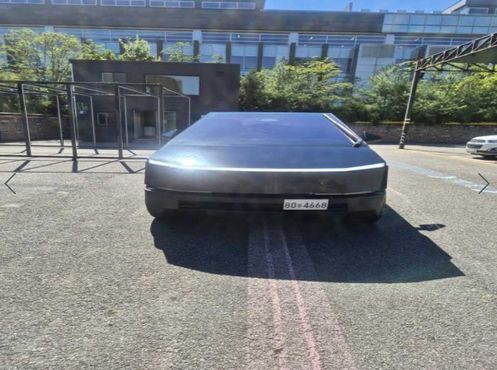 Tesla Cybertruck Cyberbeast — пробег 13 013 км — фото 1 из 5