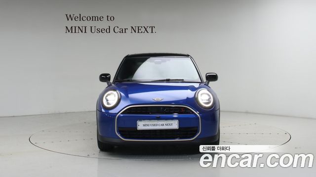Mini Cooper 5 Door Favoured — пробег 4 905 км — фото 3 из 5