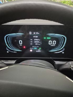 Kia Niro Prestige — пробег 81 537 км — фото 2 из 5