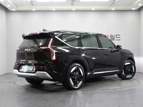 Kia EV9 Long Range 4WD Earth — пробег 68 385 км — фото 4 из 5