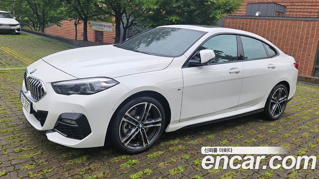 BMW 2-Series 220i M Sports — пробег 8 055 км — фото 2 из 5