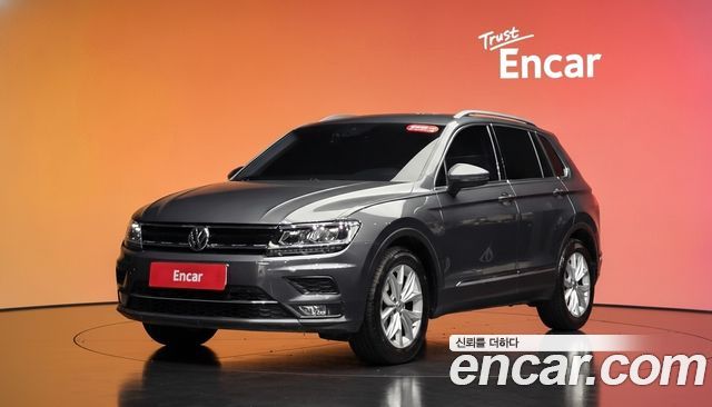 Volkswagen Tiguan 2.0 TDI Premium — пробег 72 141 км — фото 1 из 5