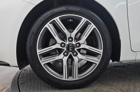Kia K3 Luxury — пробег 97 708 км — фото 5 из 5