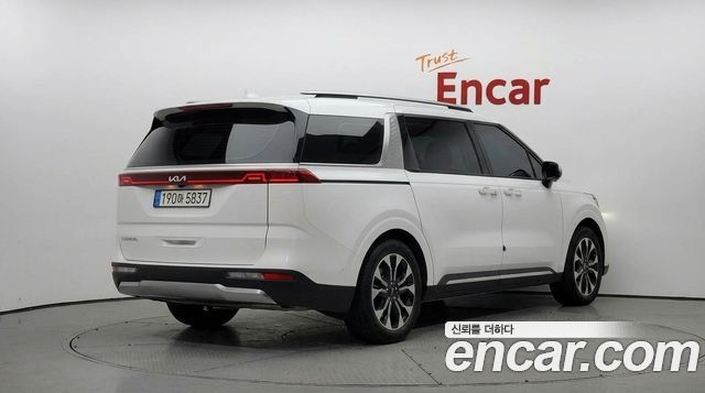 Kia Carnival Diesel 9-Seater Signature — пробег 31 468 км — фото 2 из 5