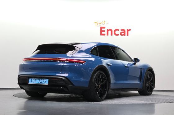 Porsche Taycan 4S Cross Turismo — пробег 21 030 км — фото 2 из 5