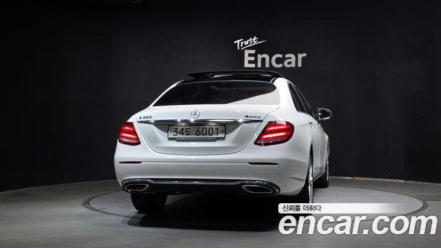 Mercedes-Benz E-Class из Кореи Encar