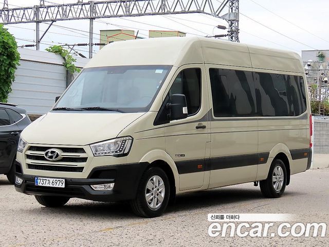 Hyundai Solati 15-seater Luxury — пробег 158 897 км — фото 2 из 5