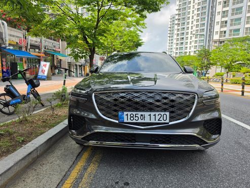 Genesis GV70 2.5T Gasoline AWD — пробег 3 047 км — фото 2 из 5
