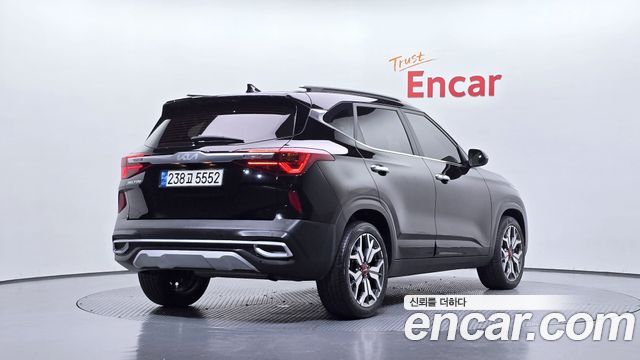 Kia Seltos из Кореи Encar