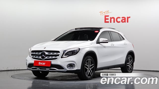 Mercedes-Benz GLA-Class GLA220 Premium — пробег 83 535 км — фото 1 из 5