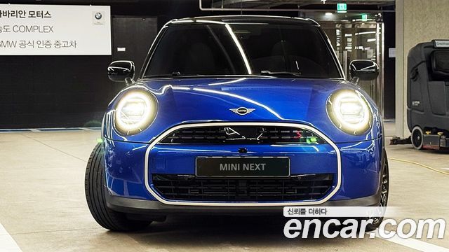 Mini Cooper 5 Door Favoured — пробег 10 336 км — фото 3 из 5