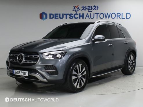 Mercedes-Benz GLE-Class GLE300d 4MATIC — пробег 33 748 км — фото 1 из 5