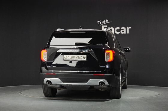 Ford Explorer 2.3 LimIted 4WD — пробег 80 148 км — фото 4 из 5