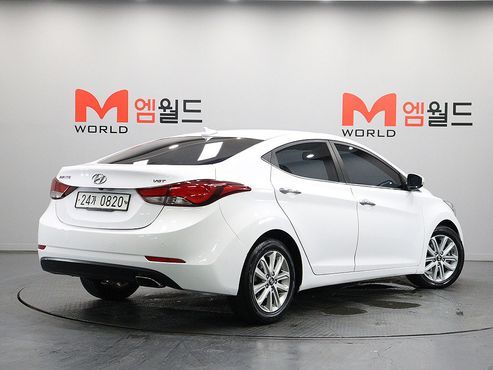 Hyundai AVANTE 1.6 VGT Modern Standard — пробег 119 000 км — фото 3 из 5