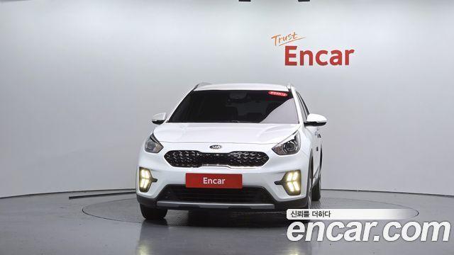 Kia Niro 1.6 HEV Luxury — пробег 94 337 км — фото 3 из 5
