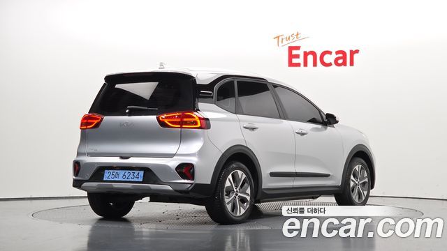 Kia Niro Air — пробег 73 153 км — фото 2 из 5