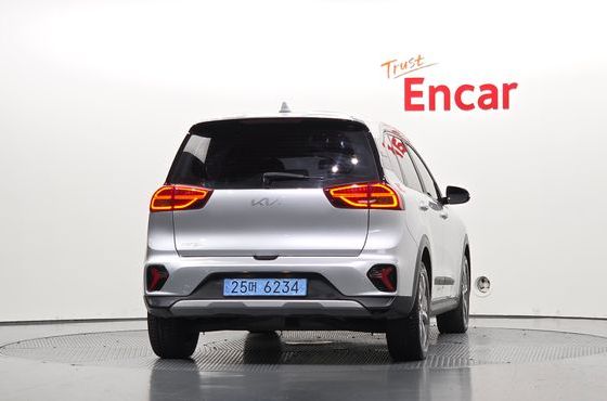 Kia Niro Air — пробег 73 153 км — фото 4 из 5