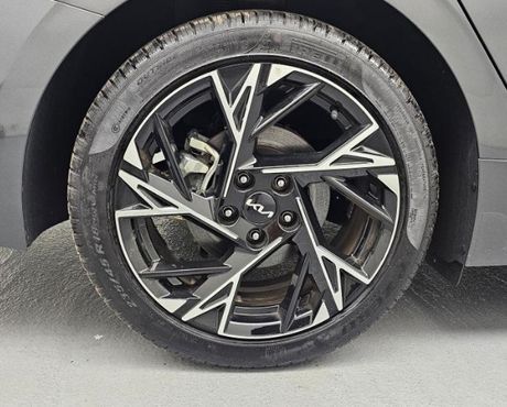 Kia K5 Signature — пробег 3 400 км — фото 5 из 5