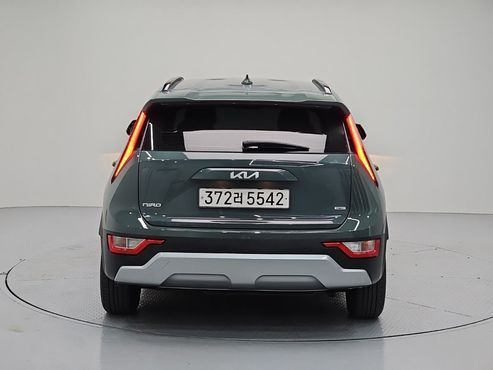 Kia Niro Prestige — пробег 137 281 км — фото 3 из 5