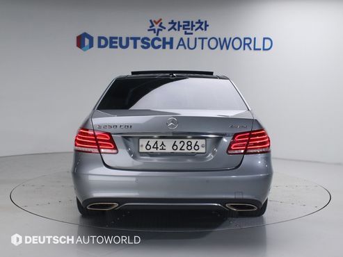 Mercedes-Benz E-Class E250 CDI 4MATIC — пробег 126 950 км — фото 4 из 5