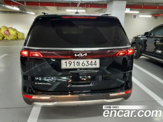Kia Carnival Diesel 9-Seater Signature — пробег 138 892 км — фото 4 из 5