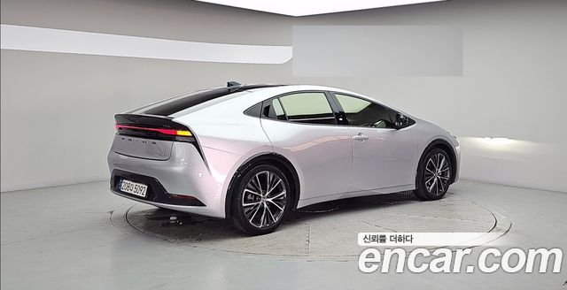 Toyota Prius из Кореи Encar