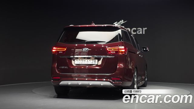 Kia Carnival 9-Seater Luxury — пробег 98 722 км — фото 4 из 5