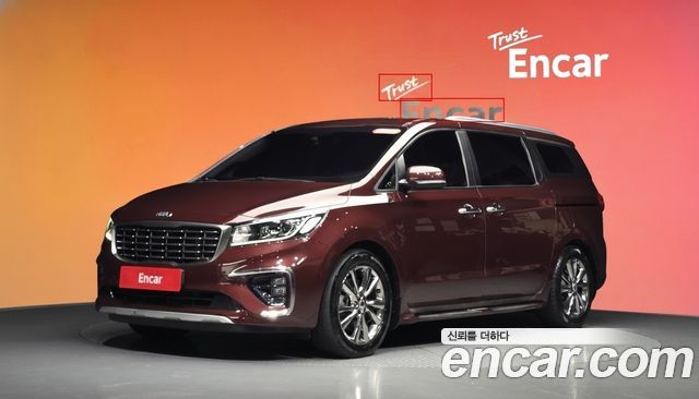 Kia Carnival 9-Seater Luxury — пробег 98 722 км — фото 1 из 5
