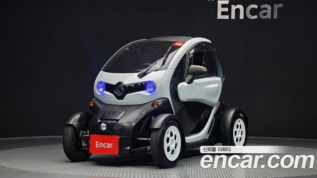 Renault (Samsung) Twizy Life(2-Seater) — пробег 5 267 км — фото 1 из 5