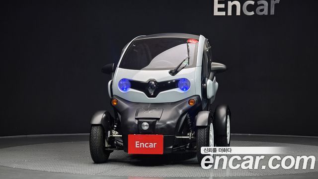 Renault (Samsung) Twizy Life(2-Seater) — пробег 5 267 км — фото 3 из 5